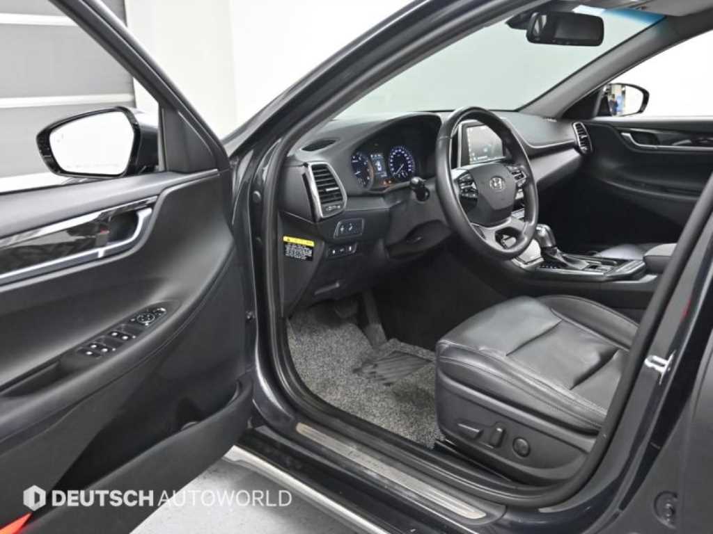 HYUNDAI Grandeur - Vista 11