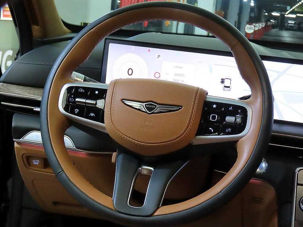 Genesis GV80 - Vista 8