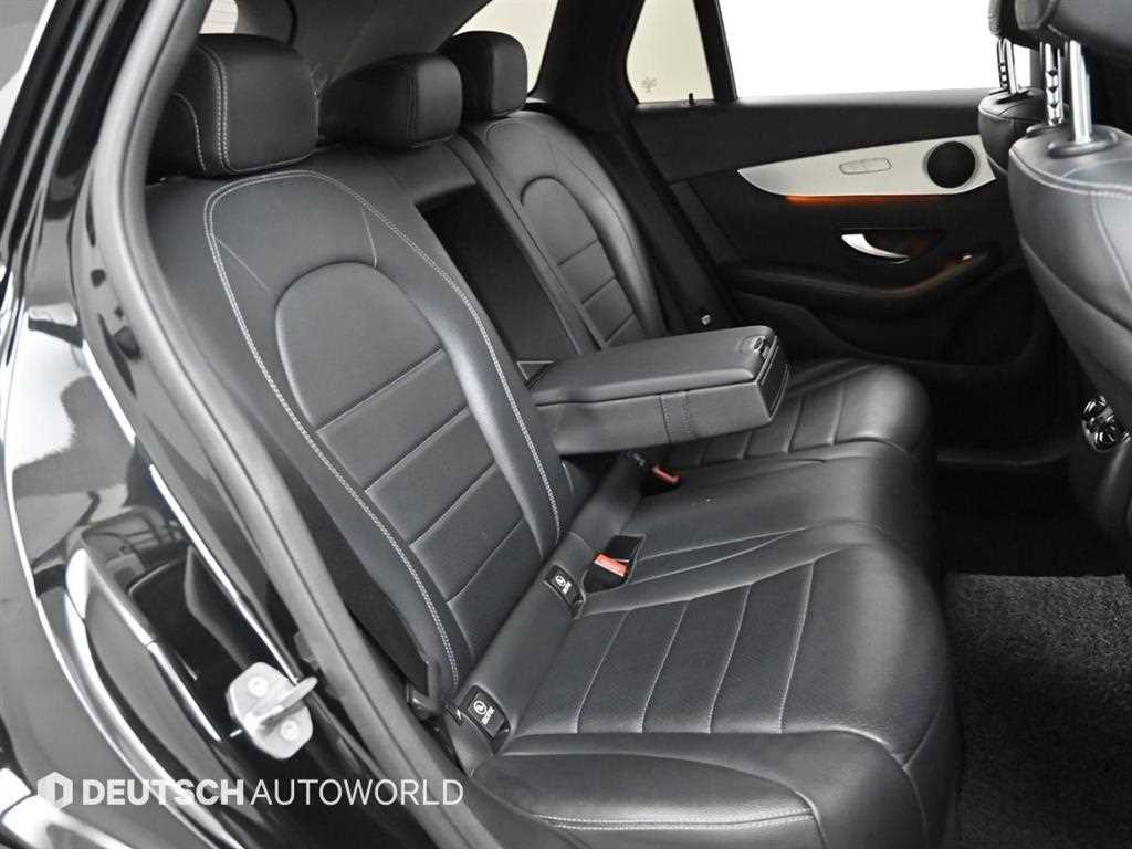 Mercedes Benz GLC Class - Vista 12