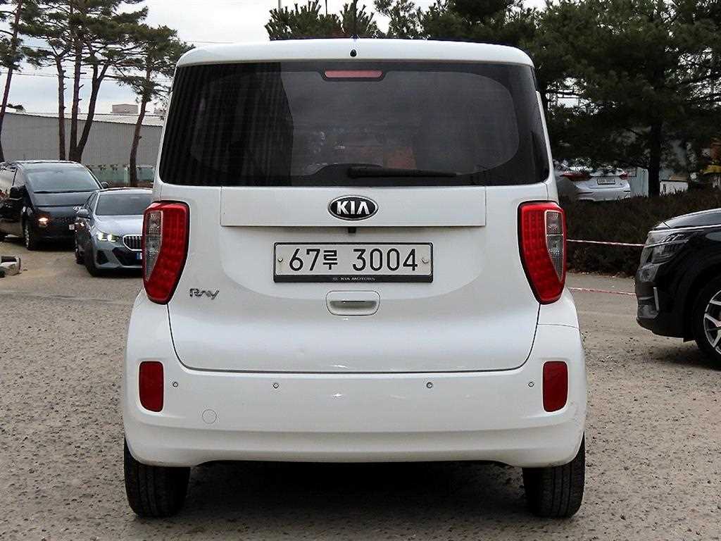 KIA Ray - Vista 4