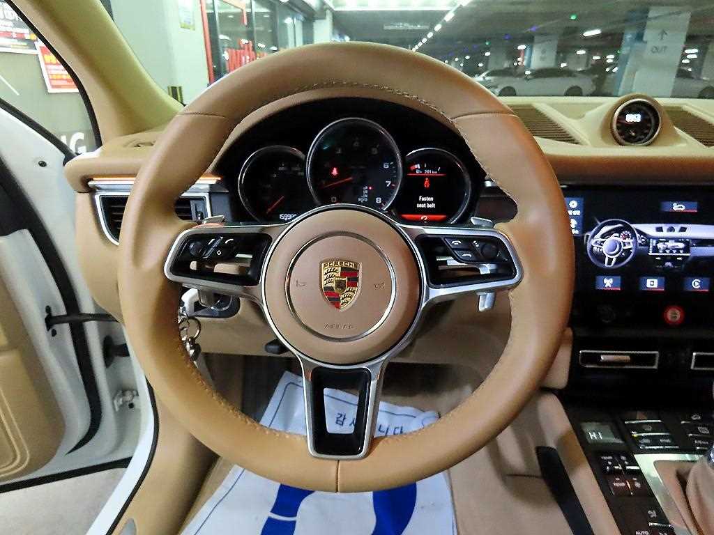 Porsche Macan - Vista 8