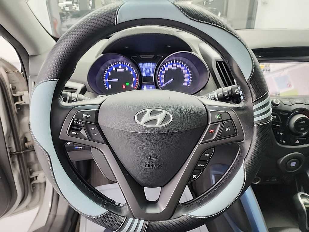 HYUNDAI Veloster - Vista 9