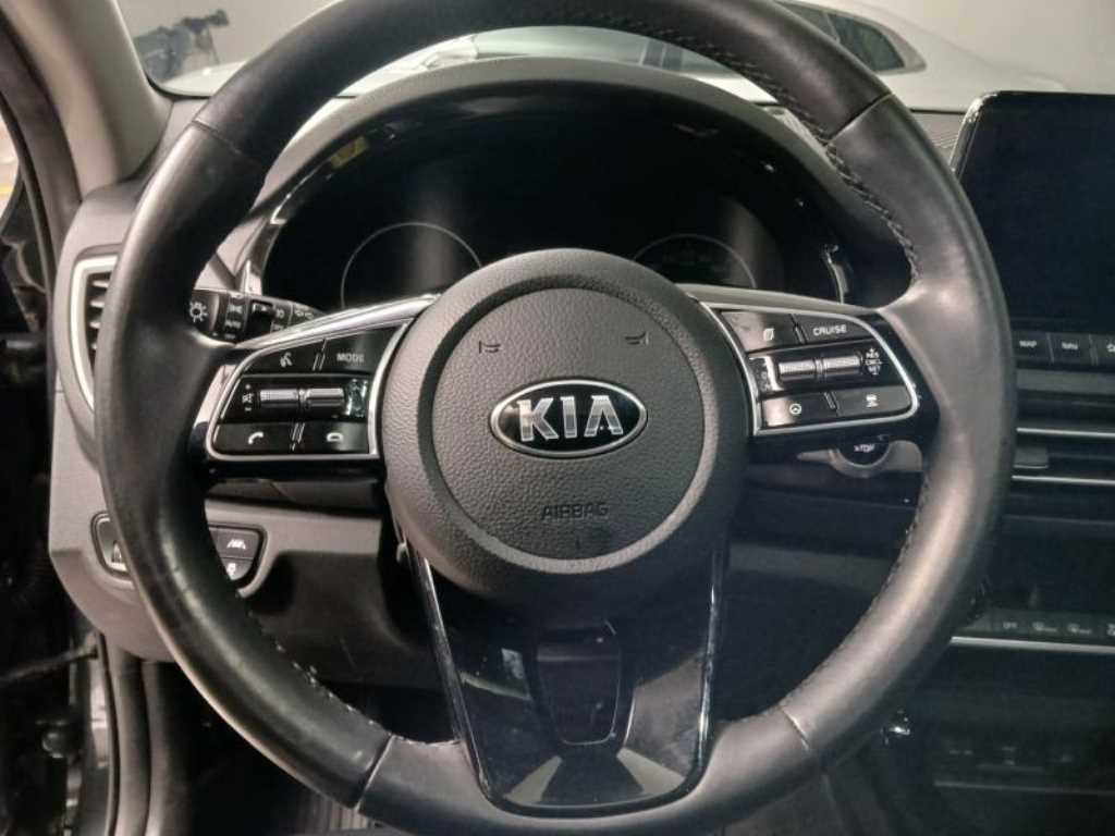 KIA Seltos - Vista 11