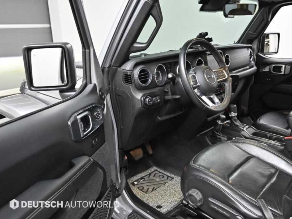 Jeep Wrangler - Vista 11