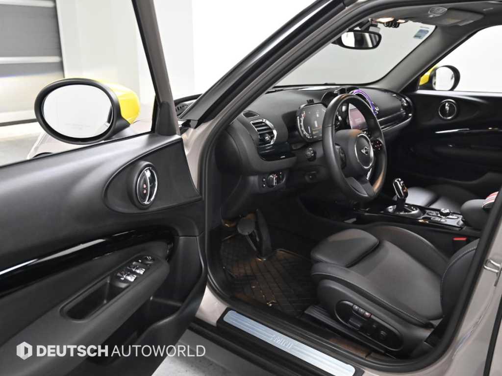 Mini Clubman - Vista 11