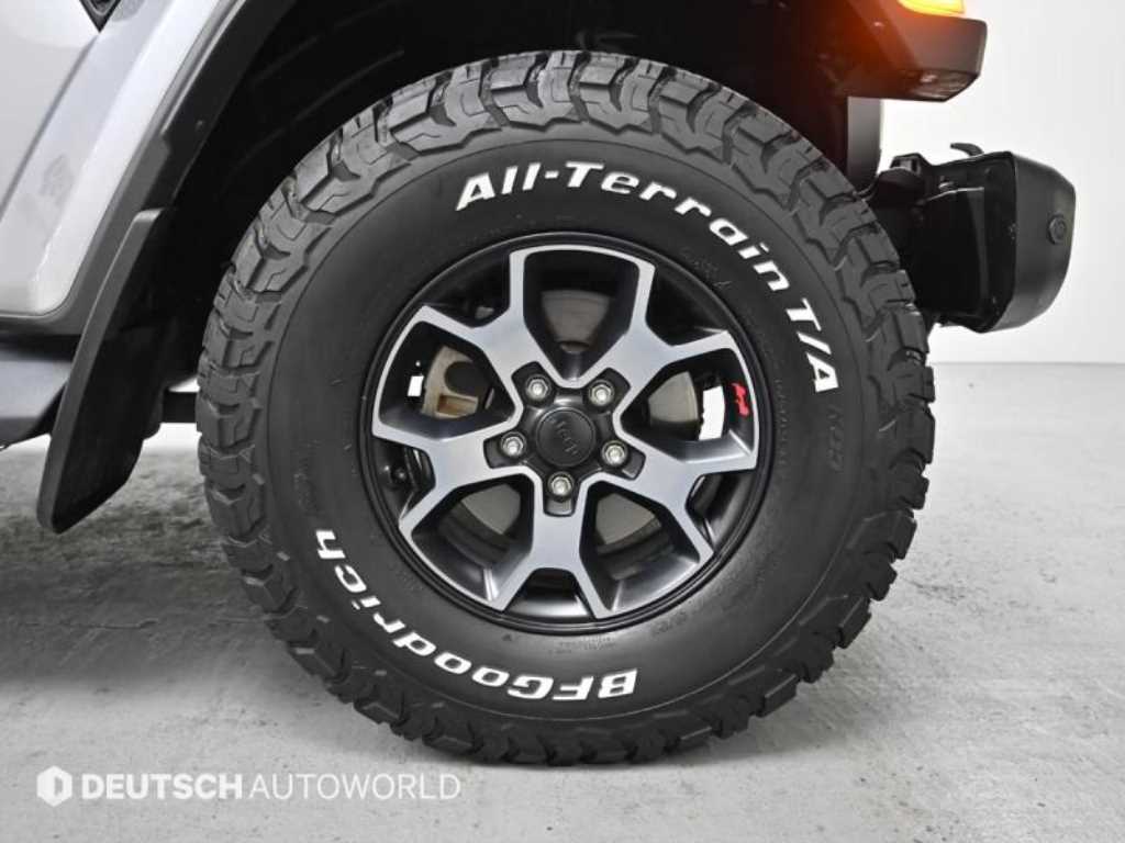 Jeep Wrangler - Vista 5