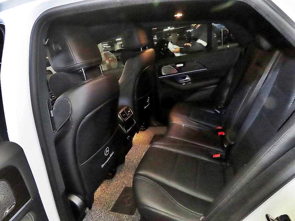 Mercedes Benz GLE Class - Vista 7