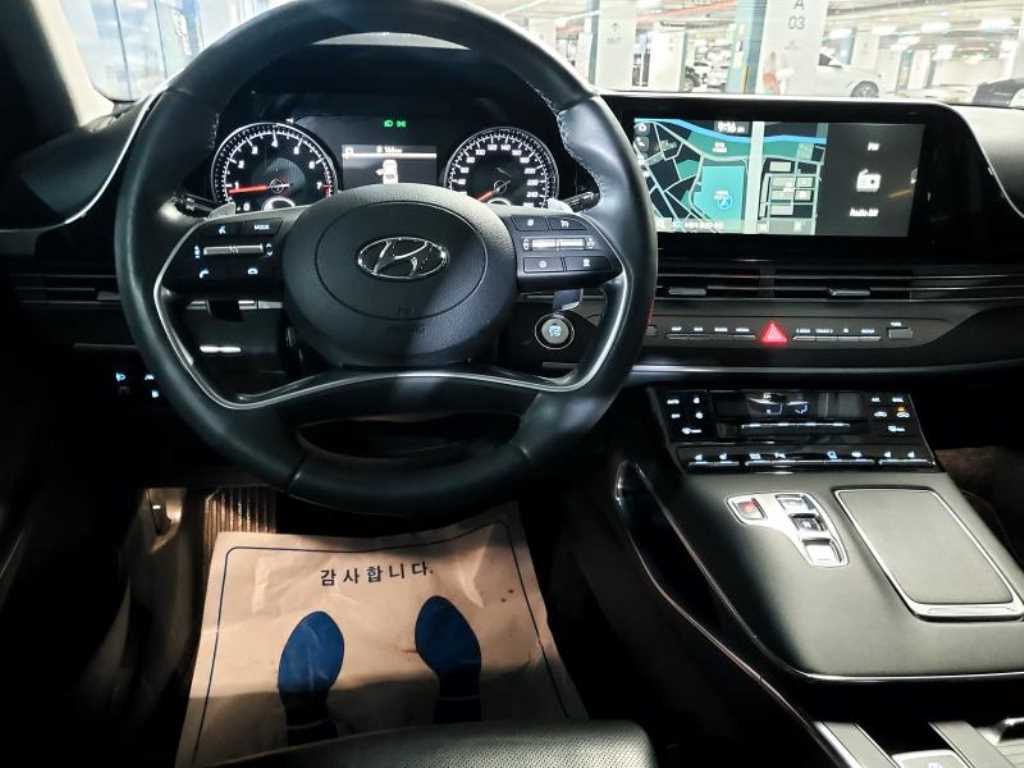 HYUNDAI Grandeur - Vista 6