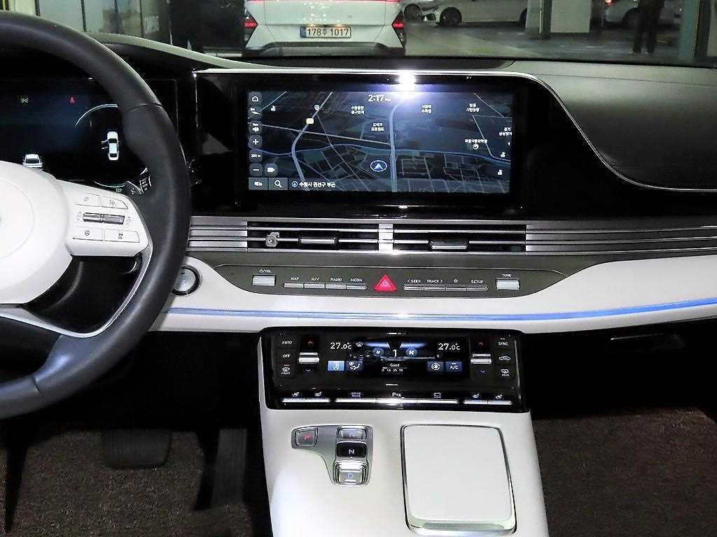 HYUNDAI Grandeur - Vista 9