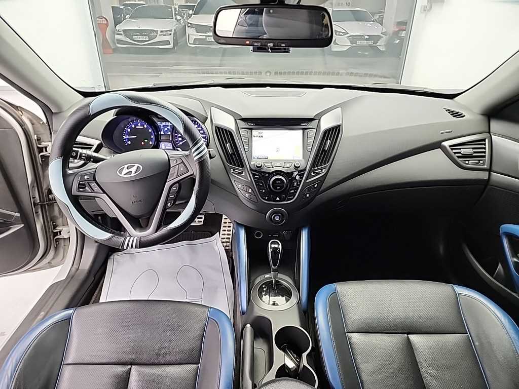 HYUNDAI Veloster - Vista 7