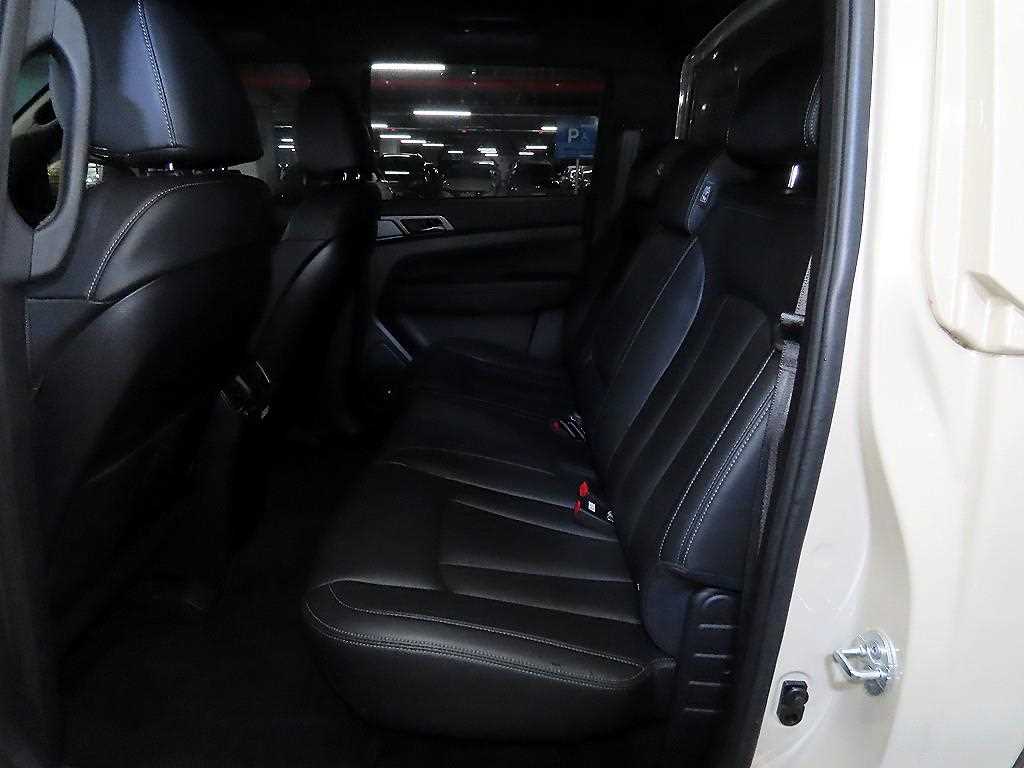 Ssangyong Rexton - Vista 7