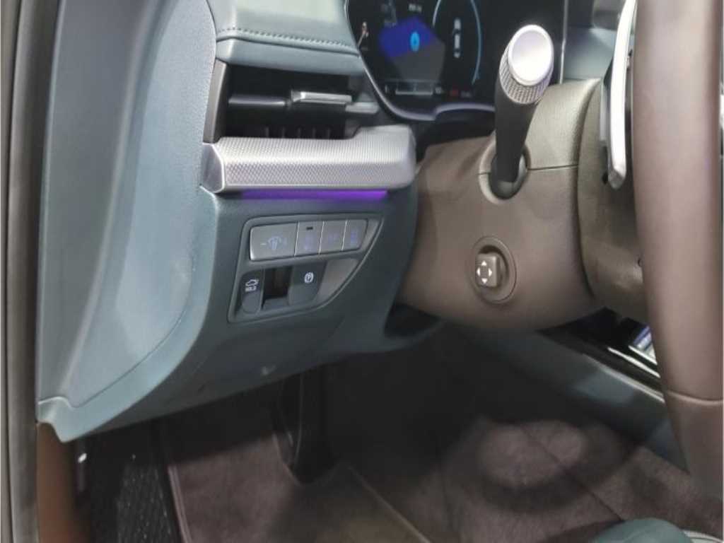 Genesis G80 - Vista 8