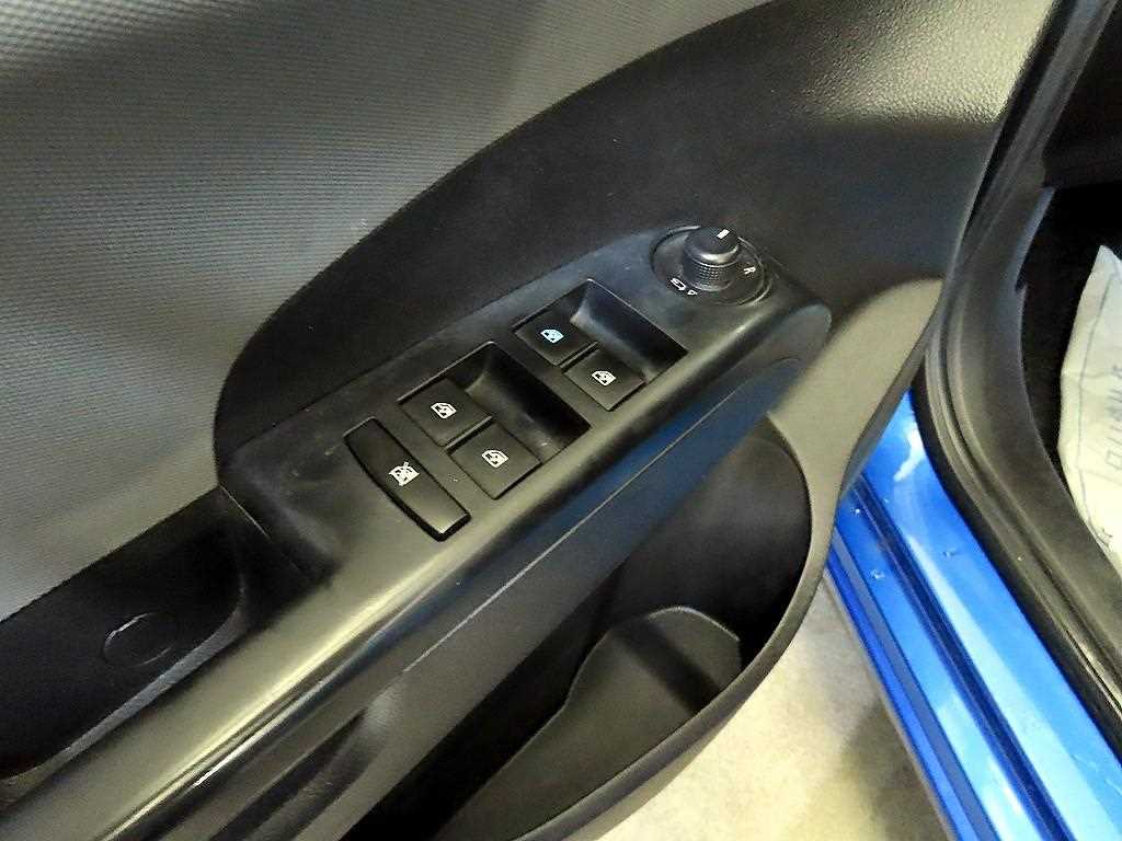 Chevrolet Abeo 2012 Azul - Importación desde Corea - HF Imports Iquique - Foto 13