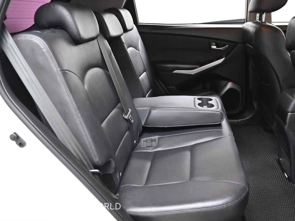 Ssangyong Korando - Vista 12