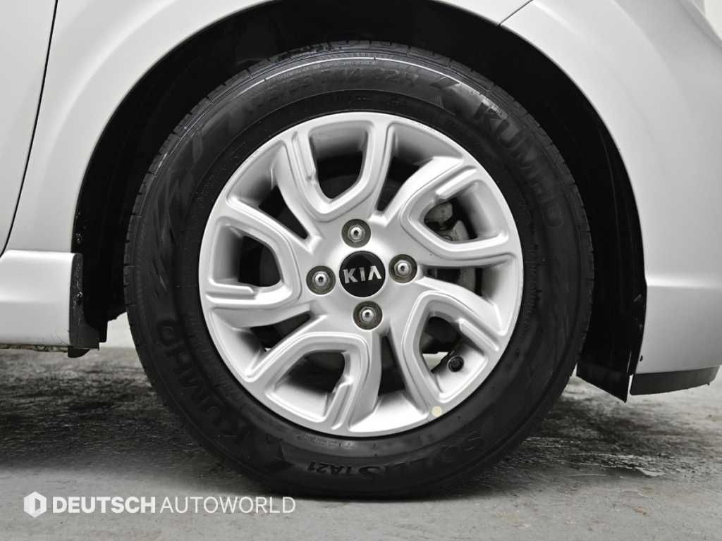 KIA Morning - Vista 5