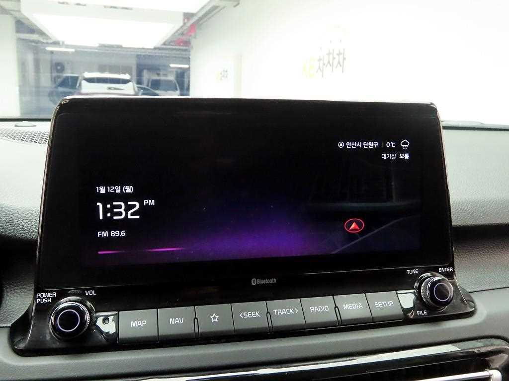 KIA Seltos - Vista 8