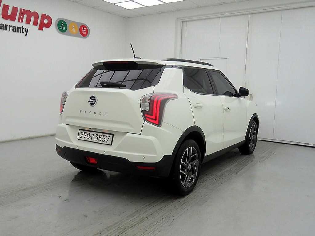 Ssangyong Tivoli - Vista 4