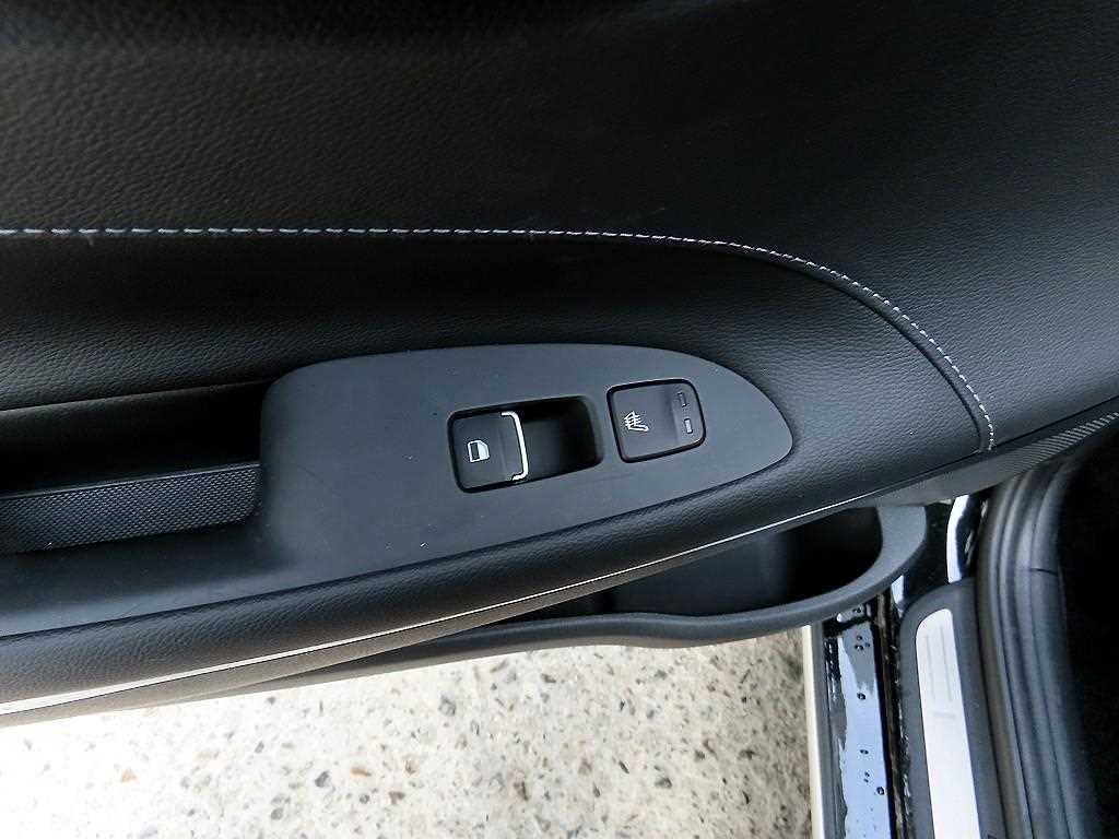 HYUNDAI Grandeur 2018 Negro - Importación desde Corea - HF Imports Iquique - Foto 17