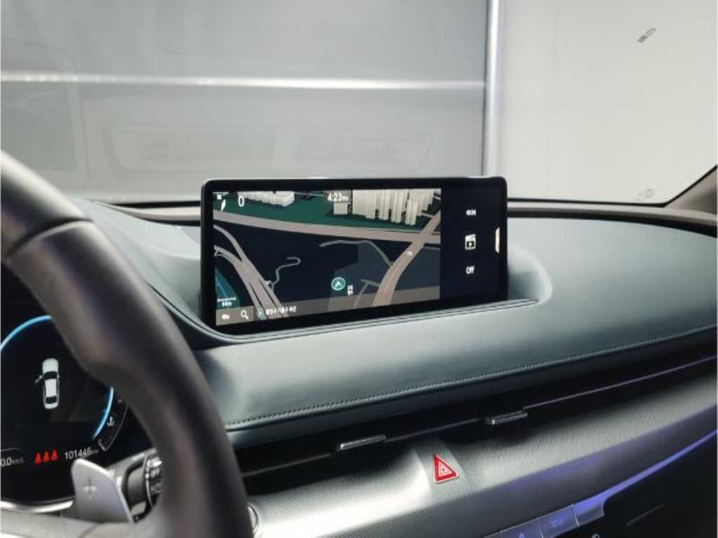 Genesis G80 - Vista 10