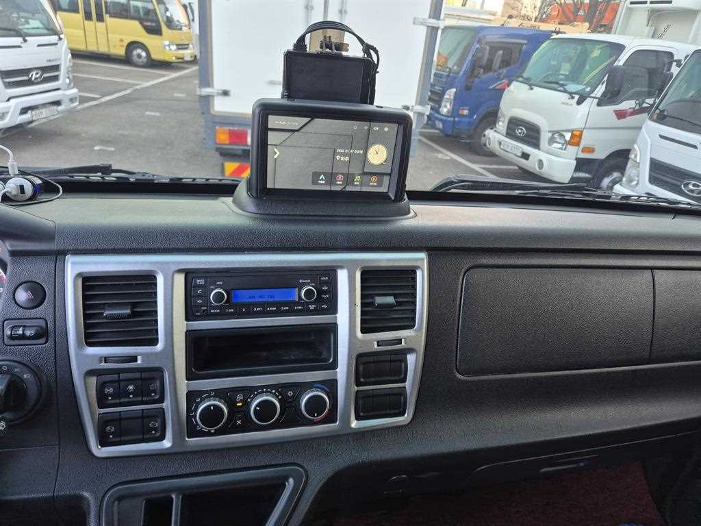 medium and large cargo Cargo 2023 Blanco - Importación desde Corea - HF Imports Iquique - Foto 18