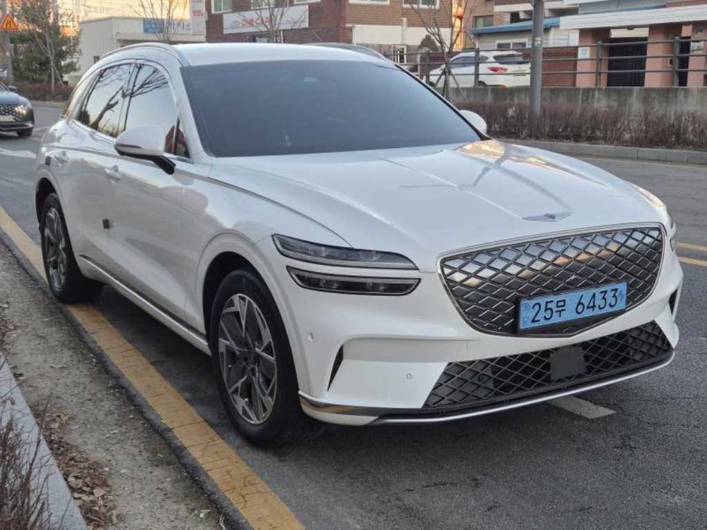 Genesis GV70 - Vista 4