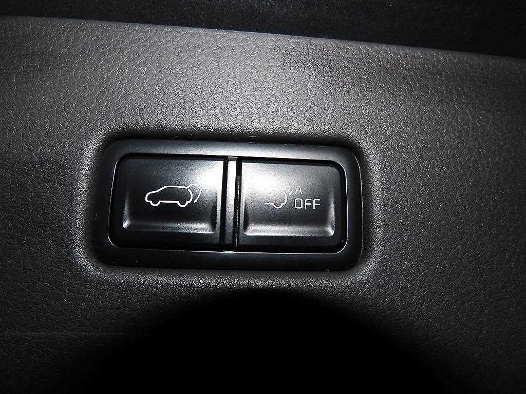 KIA Carnival 2025 Negro - Importación desde Corea - HF Imports Iquique - Foto 15