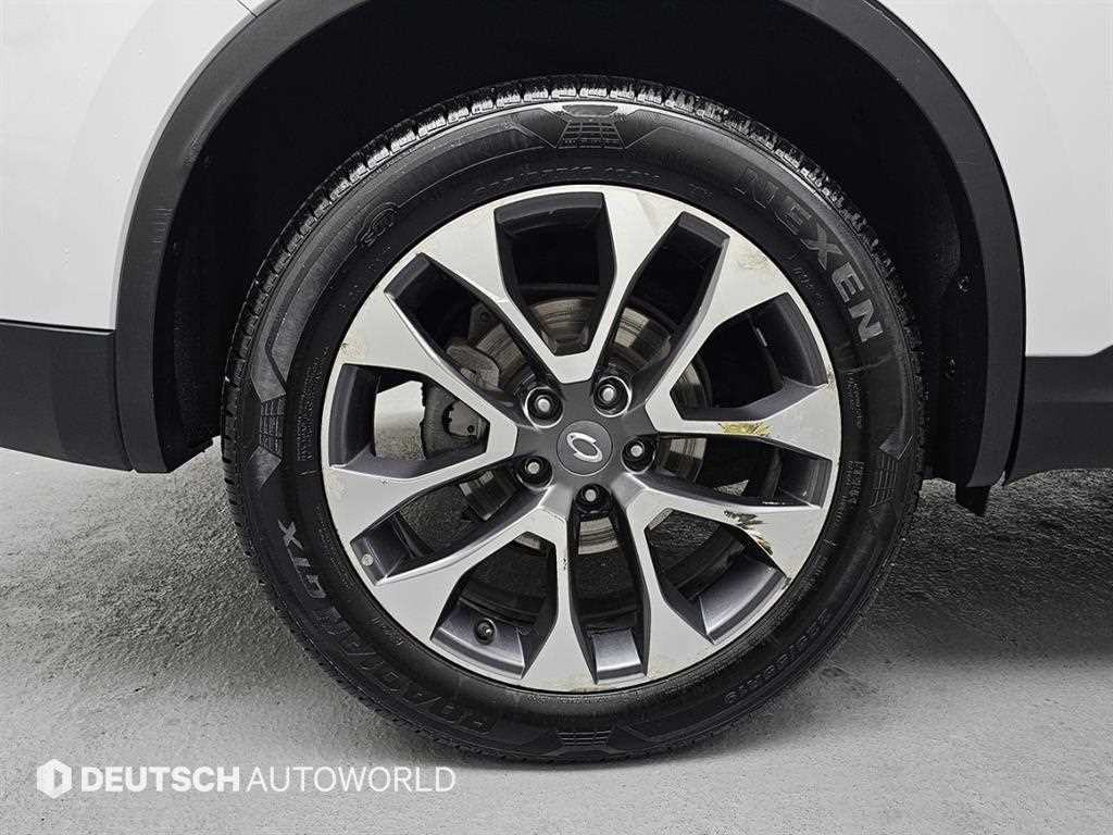 SAMSUNG QM6 - Vista 5