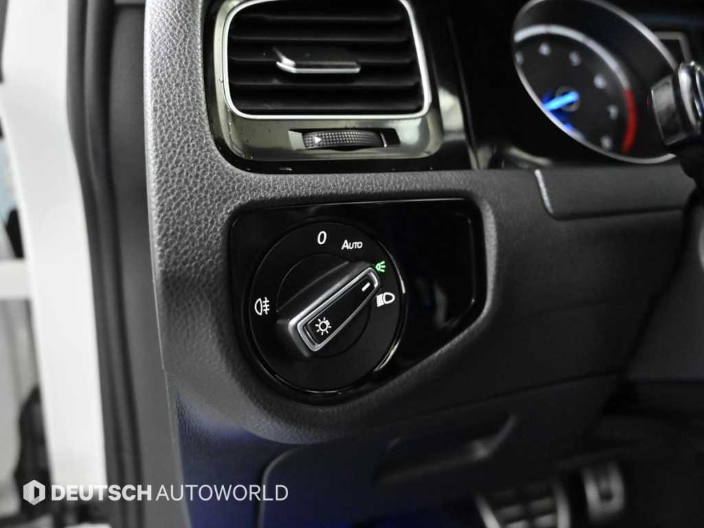 Volkswagen Golf 2016 Blanco - Importación desde Corea - HF Imports Iquique - Foto 16