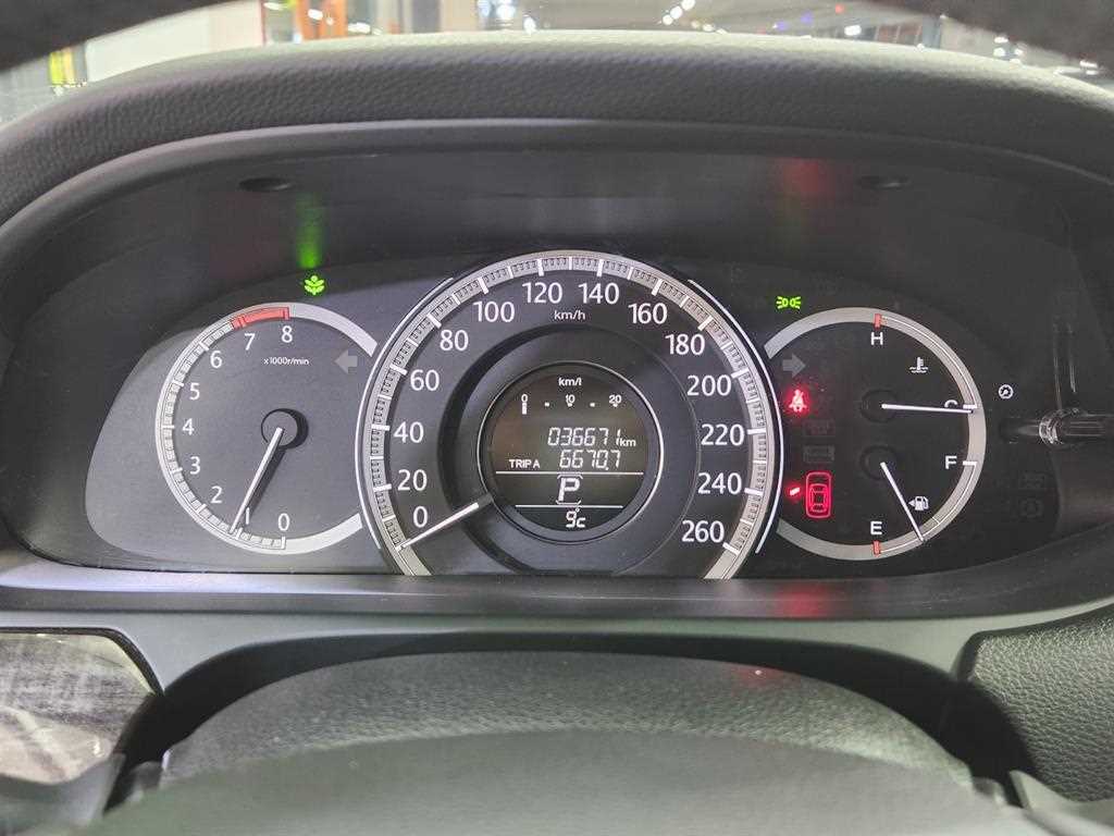 Honda Accord - Vista 10