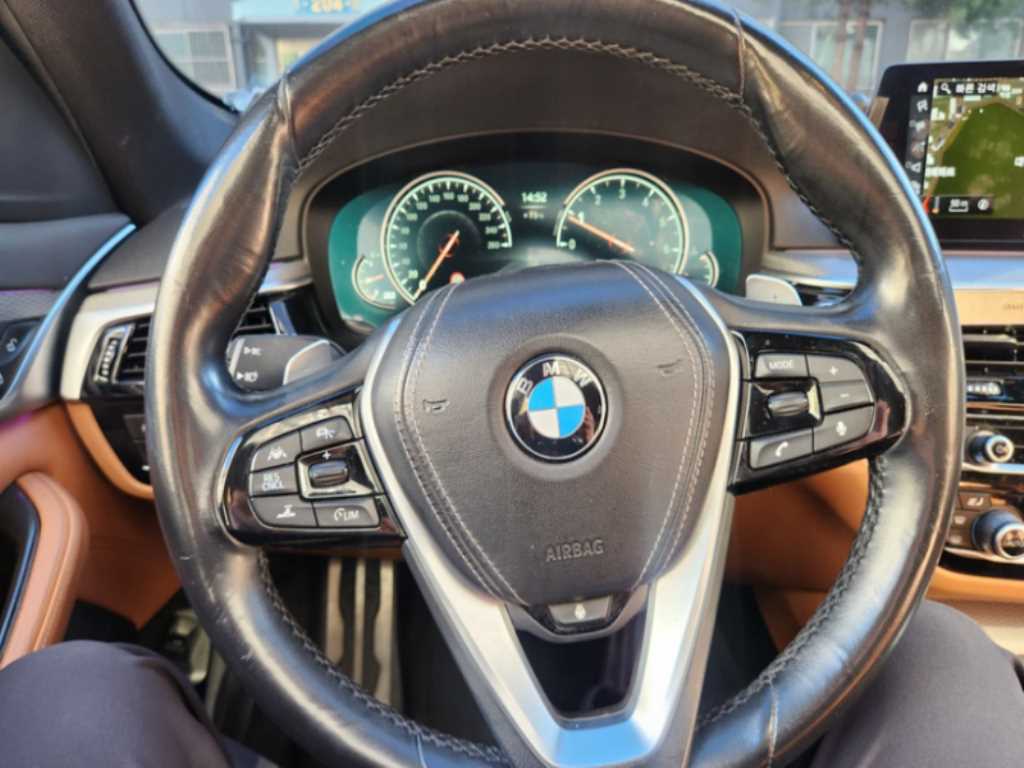 BMW 5 Series - Vista 10