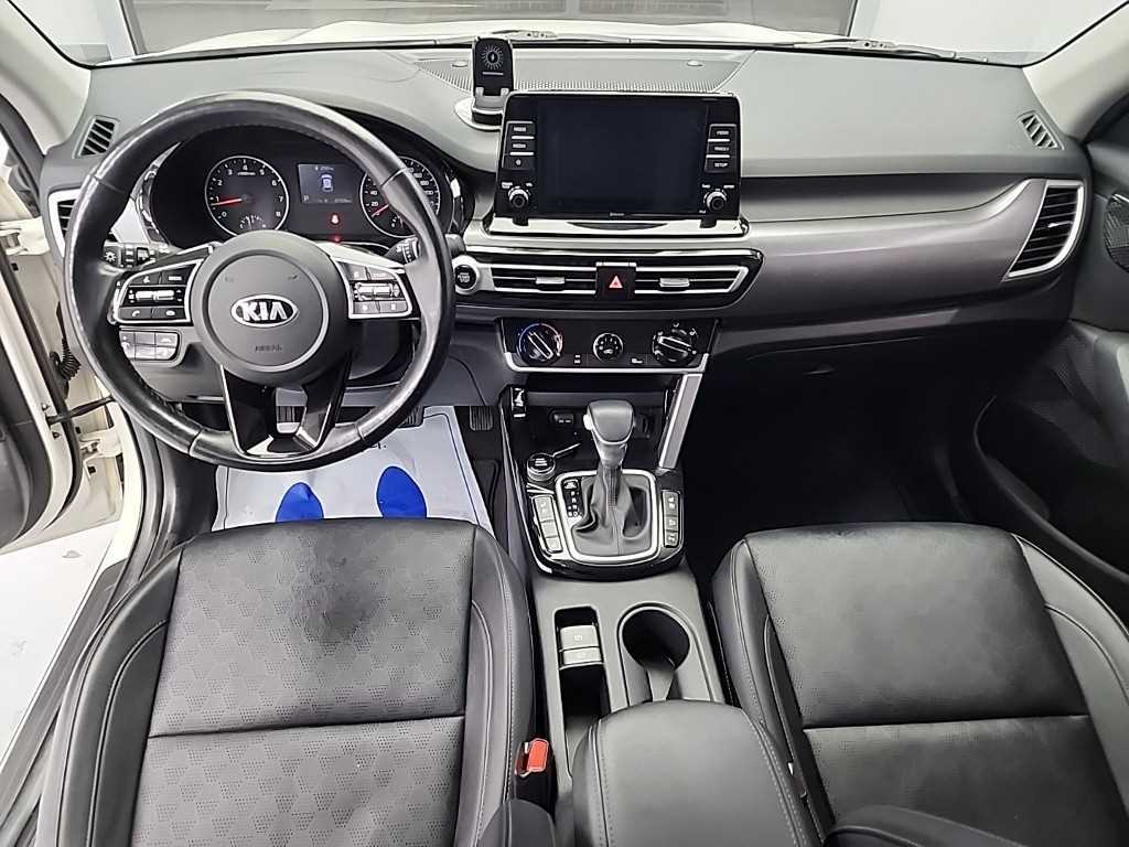 KIA Seltos - Vista 7