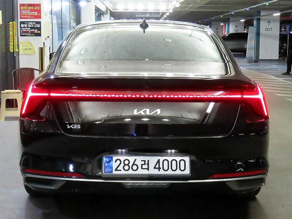 KIA K8 - Vista 5