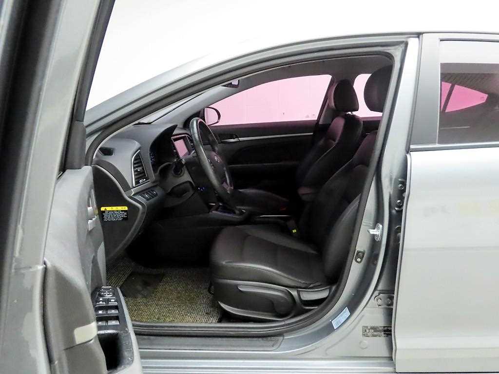 HYUNDAI Avante 2016 - Importación desde Corea - HF Imports Iquique - Foto 13