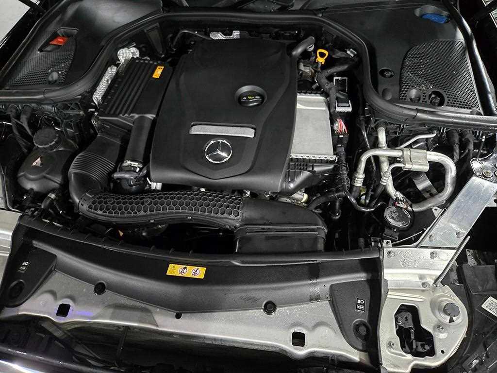 Mercedes Benz E class 2020 Negro - Importación desde Corea - HF Imports Iquique - Foto 19