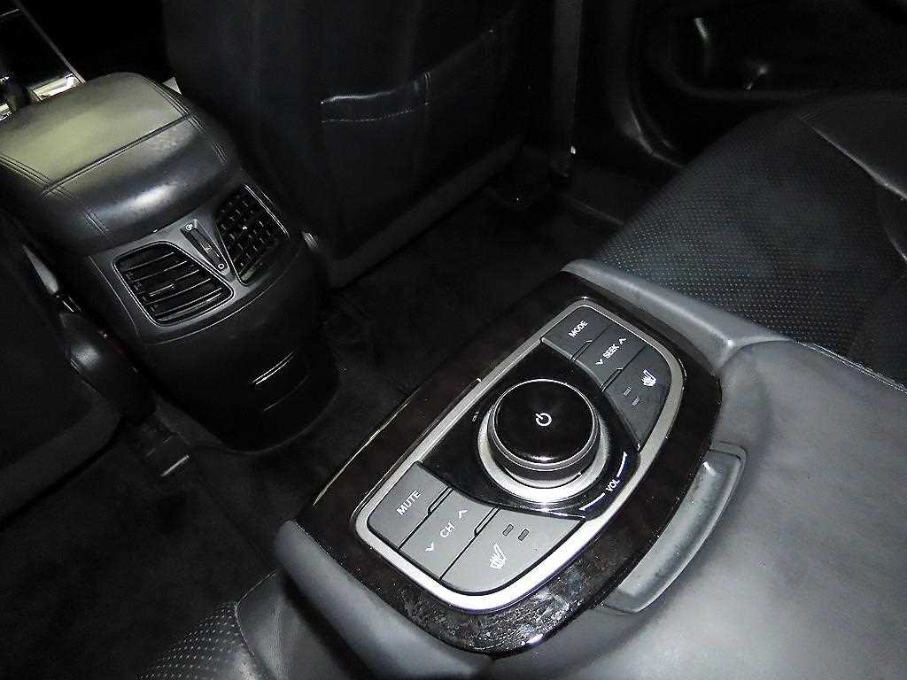 HYUNDAI Grandeur 2012 Plateado - Importación desde Corea - HF Imports Iquique - Foto 18