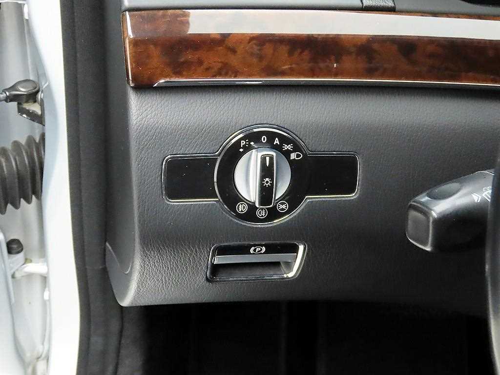 Mercedes Benz S Class - Vista 12