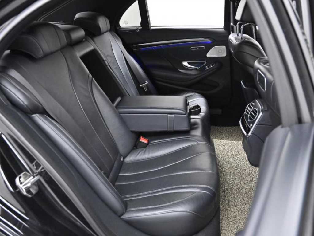 Mercedes Benz S Class - Vista 12