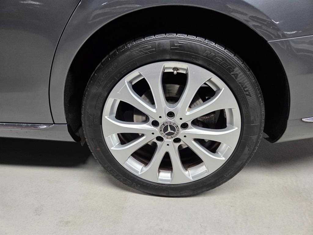 Mercedes Benz E class 2019 Gris - Importación desde Corea - HF Imports Iquique - Foto 18