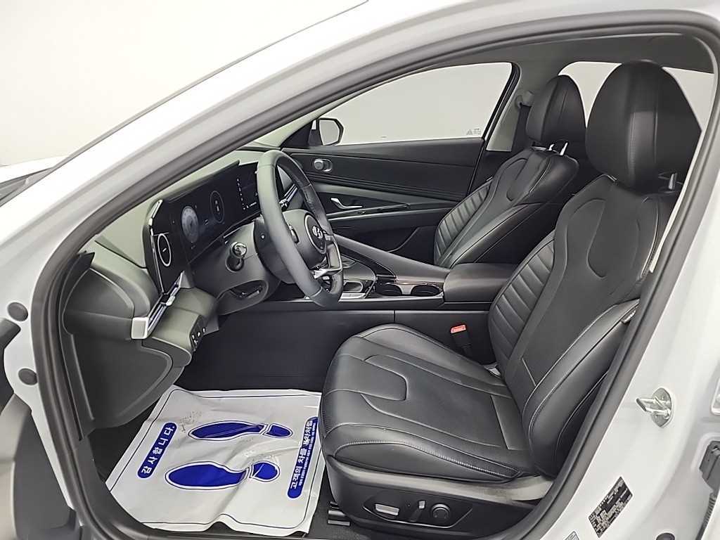 HYUNDAI Avante - Vista 11