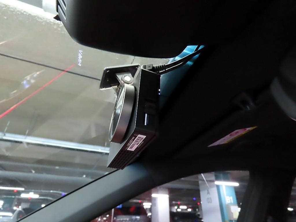 Genesis GV70 2025 Gris - Importación desde Corea - HF Imports Iquique - Foto 14