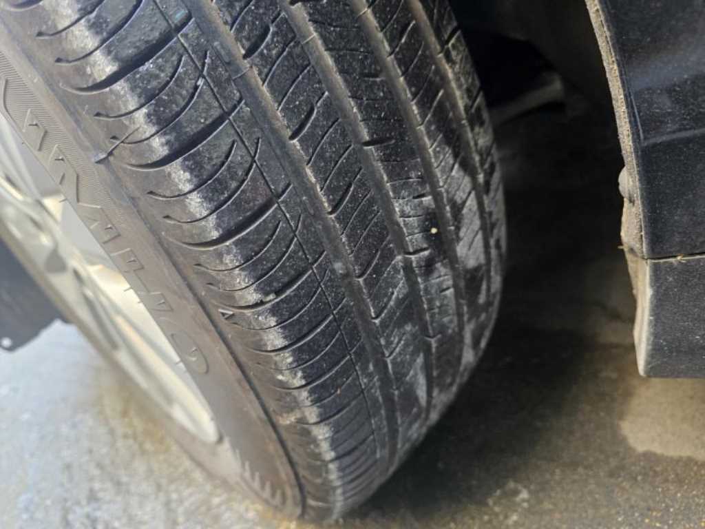 HYUNDAI Sonata - Vista 11