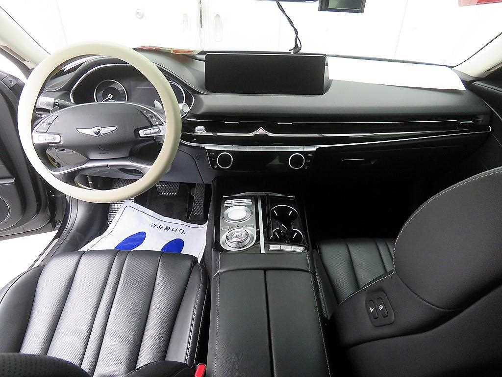 Genesis G80 - Vista 8