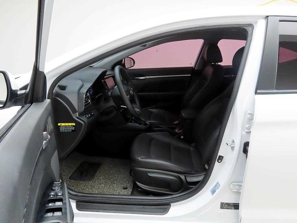 HYUNDAI Avante 2020 - Importación desde Corea - HF Imports Iquique - Foto 13