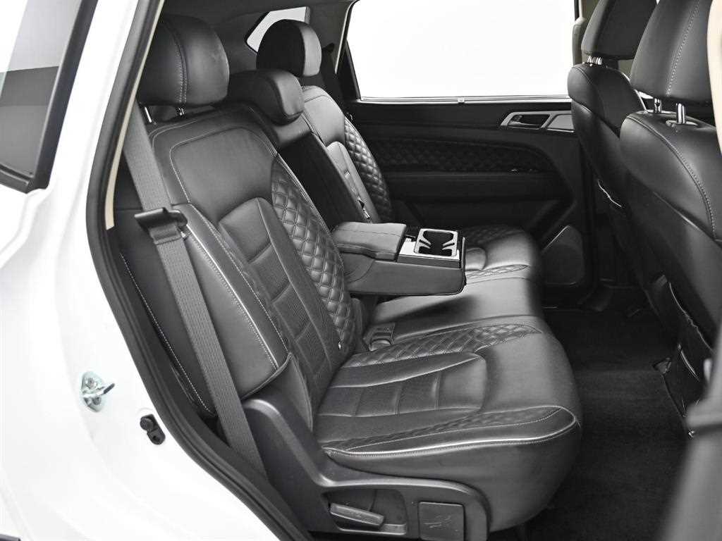 Ssangyong Rexton - Vista 10