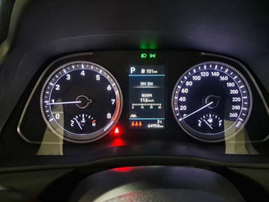 HYUNDAI Sonata - Vista 7