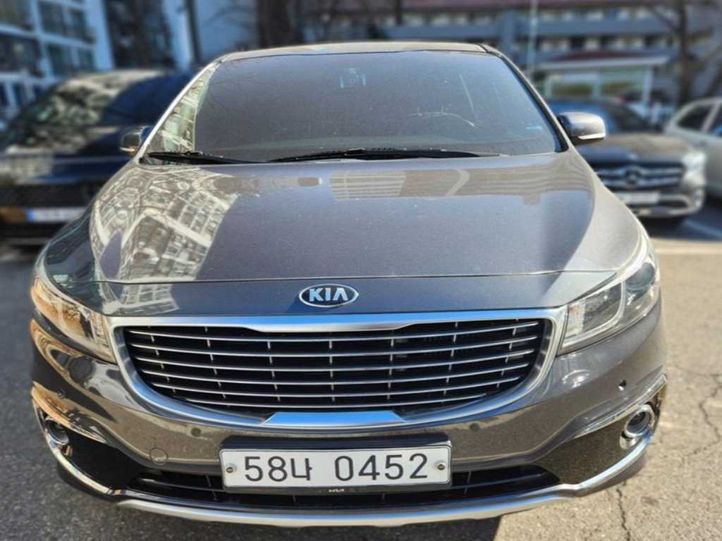KIA Carnival 2017 Gris - Importación desde Corea - HF Imports Iquique - Foto 1