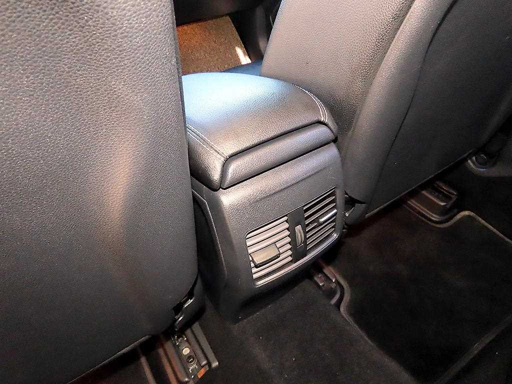 Mercedes Benz GLA Class 2015 Gris - Importación desde Corea - HF Imports Iquique - Foto 14