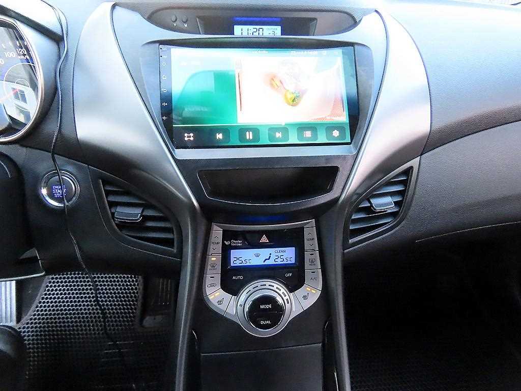 HYUNDAI Avante 2011 Gris - Importación desde Corea - HF Imports Iquique - Foto 13