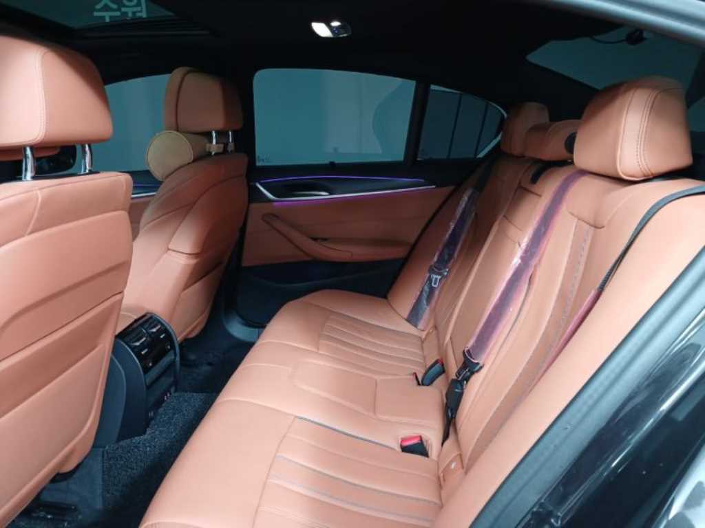 BMW 5 Series - Vista 8