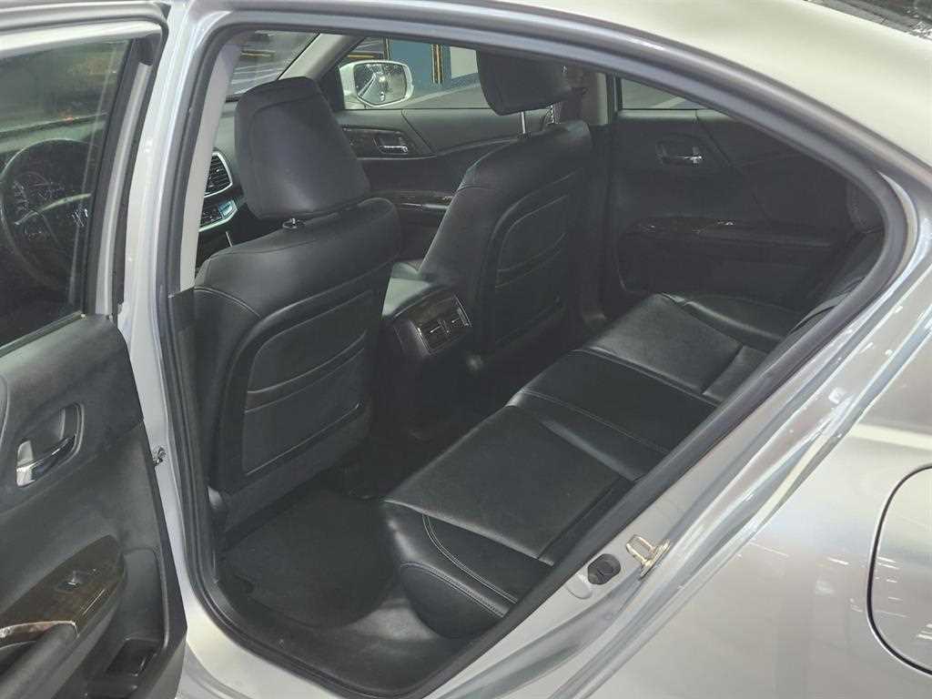 Honda Accord - Vista 8